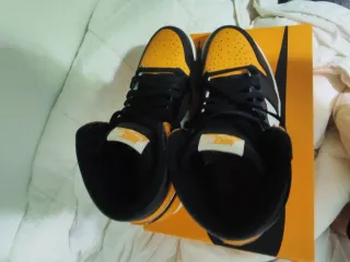 Scarpe Air Jordan 1 High Giallo/Nero