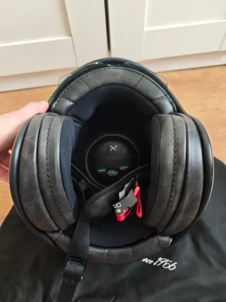 Casco Premier Vintage Negro Dorado