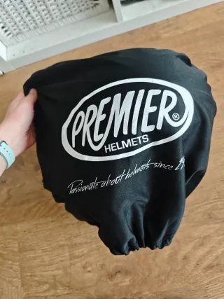 Casco Premier Vintage Negro Dorado