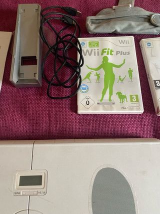 Nintendo Wii Fit + Balance Board