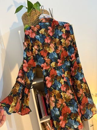 Mono Zara flores mangas acampanadas Talla S