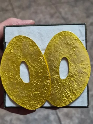 Pendientes Zara dorados efecto arrugado