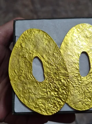 Pendientes Zara dorados efecto arrugado