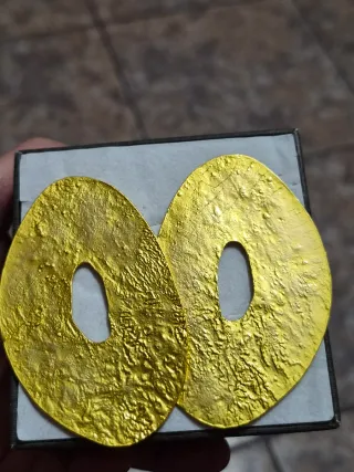 Pendientes Zara dorados efecto arrugado