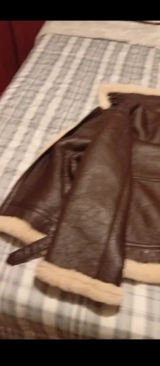Cazadora de cuero de carnero marrón