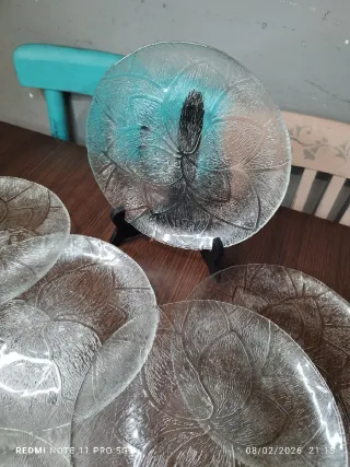 Platos de cristal con diseño de hojas