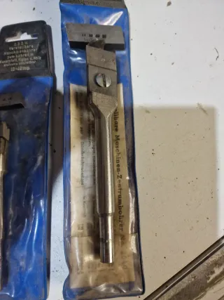 Broca ajustable D.B.G.M.