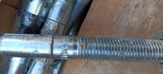 Tornillos de anclaje acuñados. M16x145. Nuevos.