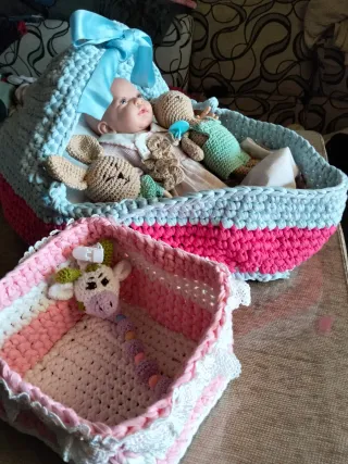 Koala de ganchillo con corazón