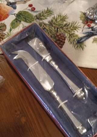 Set 2 Coltelli Formaggio Royal Family