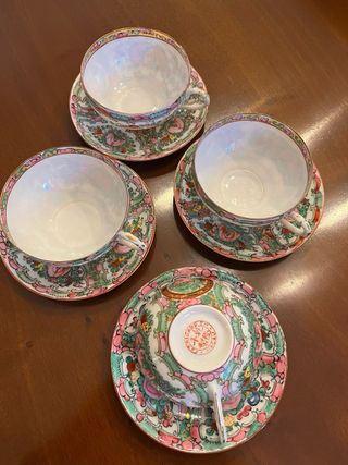 Set de Tazas de Porcelana