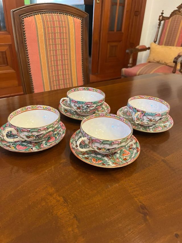 Set de Tazas de Porcelana