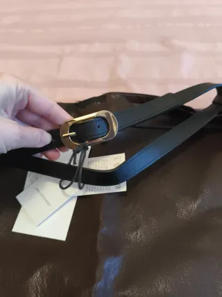 Falda midi efecto piel Zara