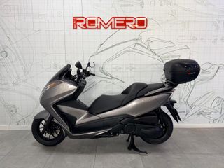 HONDA FORZA 300 PLATA METALIZADO - OCASIÓN