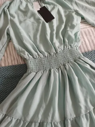 Vestido verde con volantes