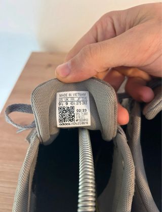 Tenis Adidas Gris Talla 43