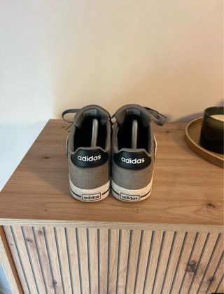 Tenis Adidas Gris Talla 43
