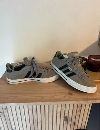 Tenis Adidas Gris Talla 43