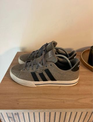 Tenis Adidas Gris Talla 43