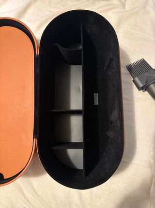 Caja almacenamiento Dyson Airwrap marrón