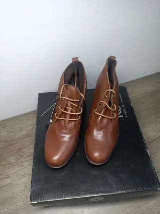 Botines RODRI cordones marrones talla 38