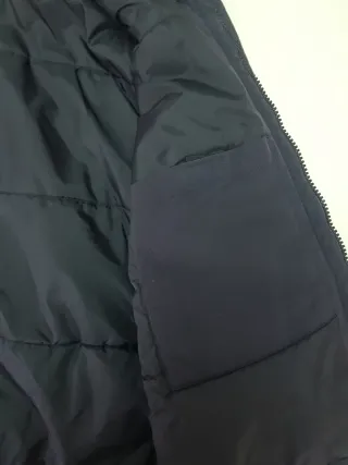 Abrigo Carhartt Negro Impermeable con Capucha