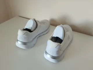 Zapatillas Skechers Summits Blancas