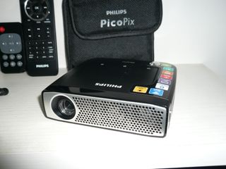 Proyector Philips PicoPix PPX4935 Negro