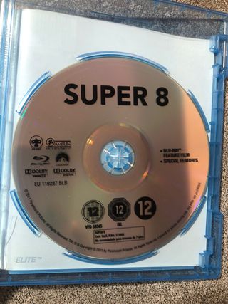 Super 8 Blu-ray