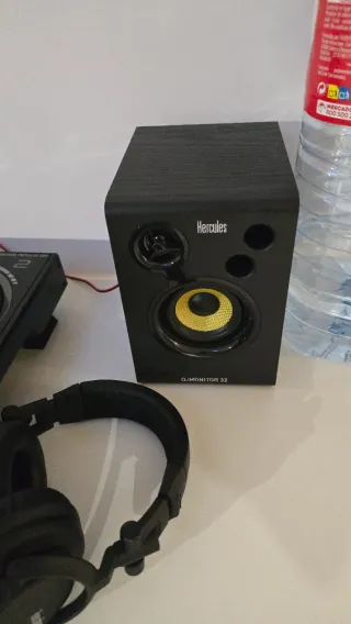 Hercules DJControl Impulse 500