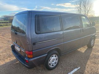 Volkswagen Multivan 2.5 TDi T4