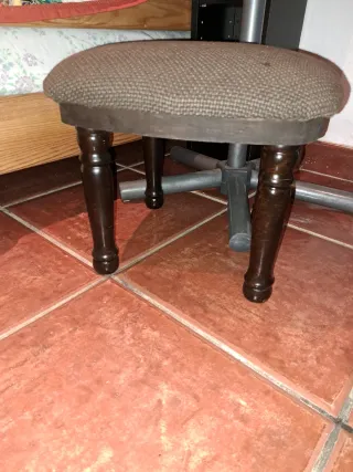 Mini taburete/reposapiés tapizado