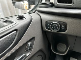 Ford Transit Custom Combi6 2021