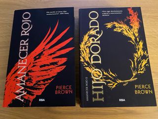 Dos primeros libros de la saga Amanecer Rojo