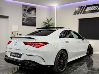 Mercedes-Benz Clase CLA 220D AMG