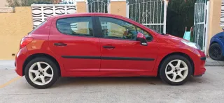 Peugeot 207 2006