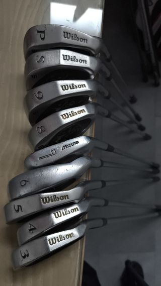 Juego de hierros de golf Wilson + Regalo