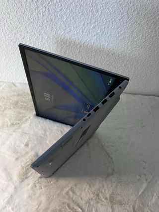 Ordenador portátil ASUS Vivobook Plata