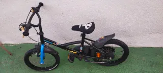 Bicicleta Infantil BTWIN Negra y Azul