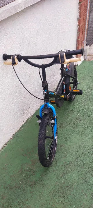 Bicicleta Infantil BTWIN Negra y Azul