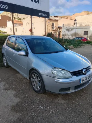 Volkswagen Golf 2005