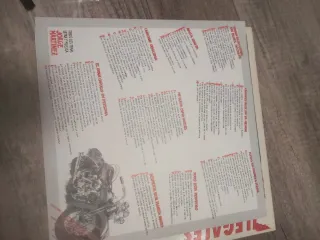 Vinilo Ilegales - A la luz o a la sombra todo...