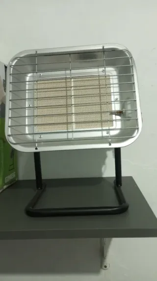 Estufa pantalla cerámica y metal