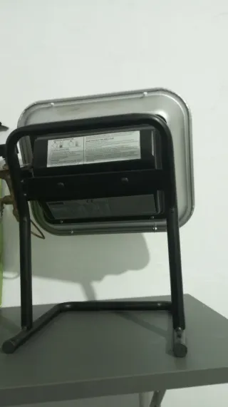 Estufa pantalla cerámica y metal