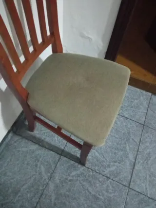 2 Sillas de Madera Beige y Marrón