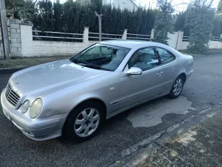 Mercedes-Benz  CLK 2001