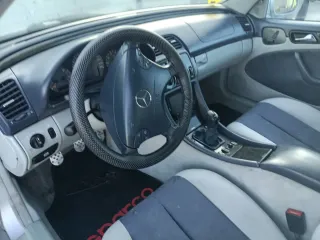 Mercedes-Benz  CLK 2001