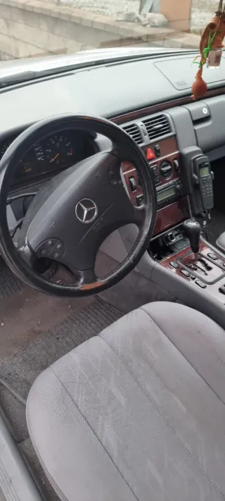 Mercedes-Benz Clase E 2000