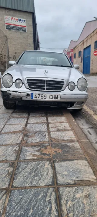 Mercedes-Benz Clase E 2000