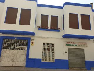 Local comercial 200 m calle virgen Tarazona Mancha